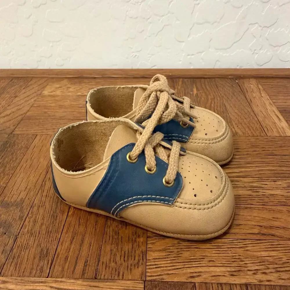 Vintage Two-Tone Leather Saddle Crib Baby Shoes Tan and Blue
